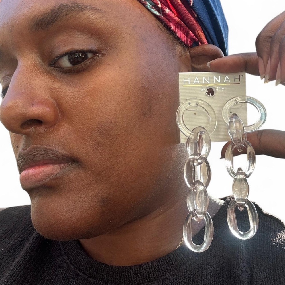Hannah Clear Acrylic Chain Earrings